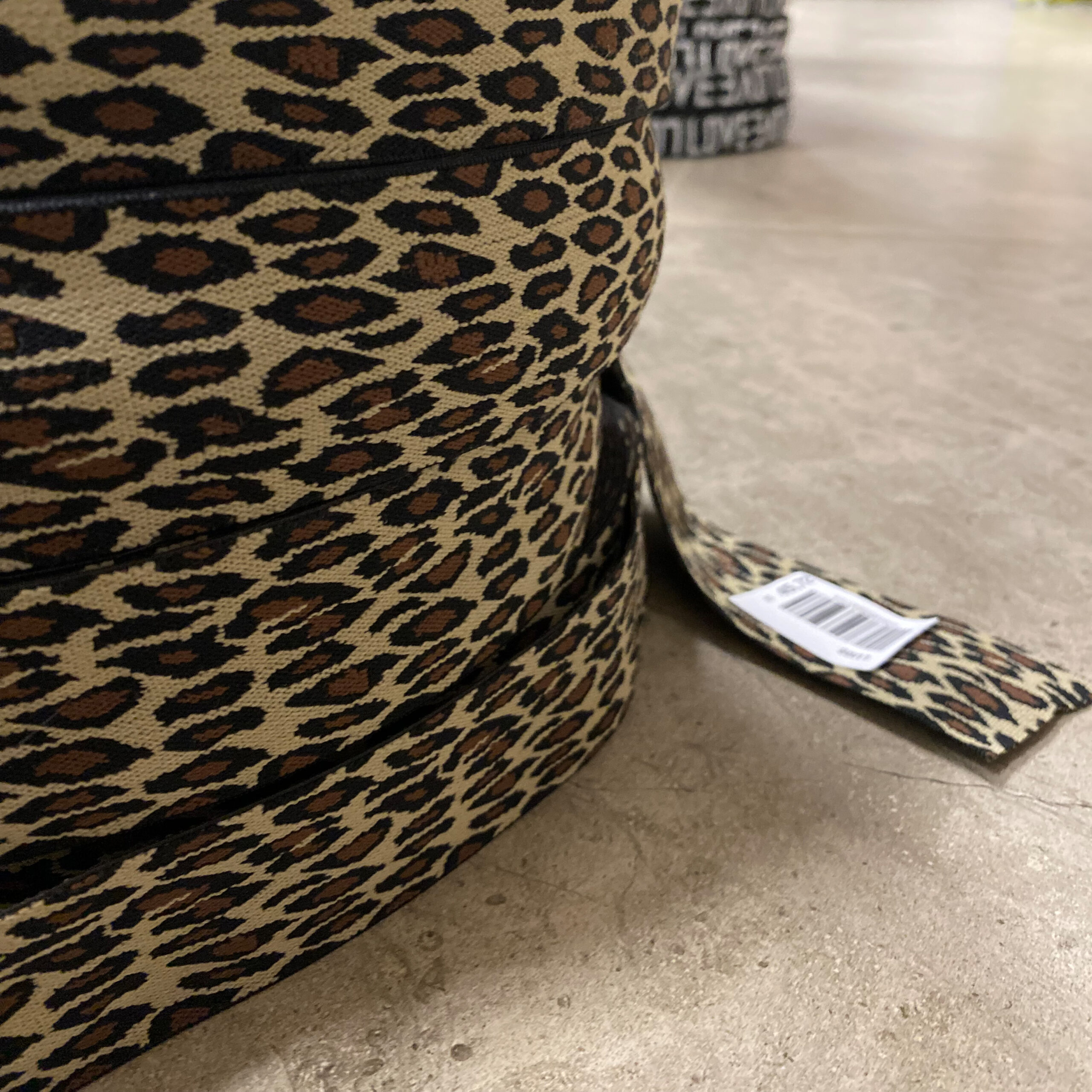 leopard-dezen-lastis-sax-6cm-scaled-1.jpg